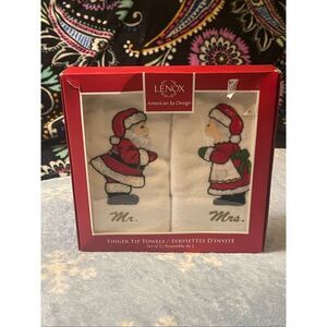 Lenox Mr.and Mrs.Santa Clause Fingertip Towel set NIP
